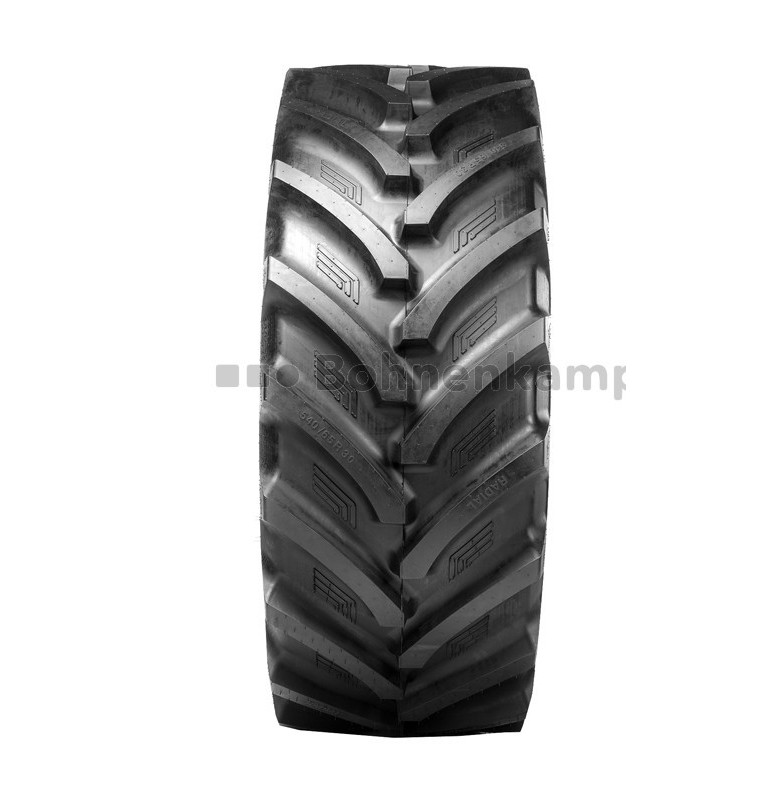 AST-REIFEN IF 600 / 70 R 30