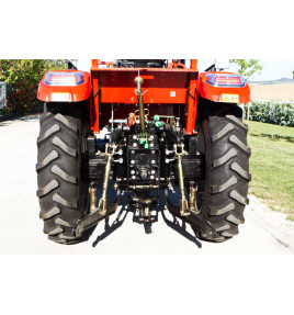 Farmářský traktor FLYER 454F