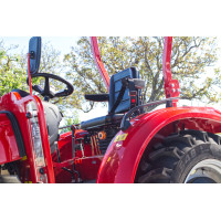 Farmářský traktor FLYER 454F